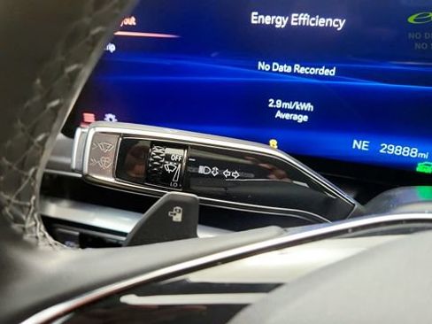 Used 2024 Cadillac Lyriq Tech RWD image 60