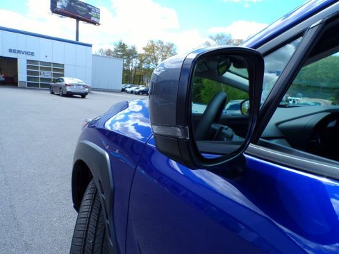 Used 2026 Subaru Crosstrek 2.0i Premium AWD/4WD image 3