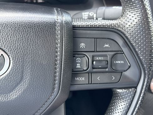 Used 2025 Toyota Tacoma SR5 RWD image 21
