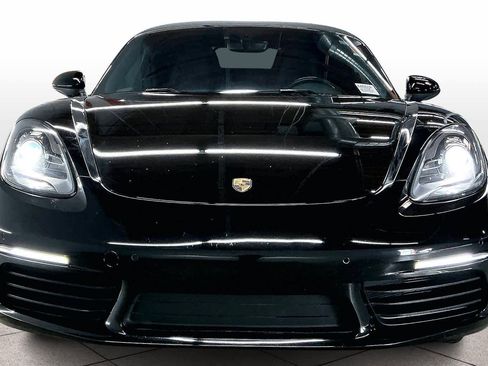 Used 2017 Porsche 718 Boxster image 3