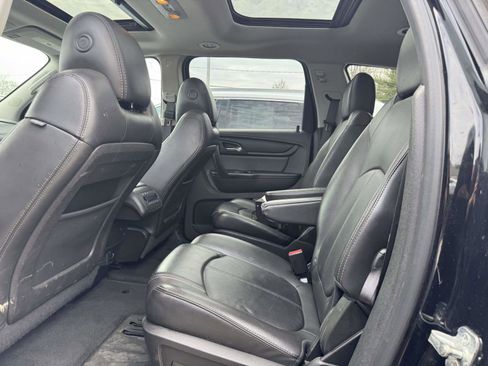 Used 2017 Chevrolet Traverse LT AWD/4WD image 8