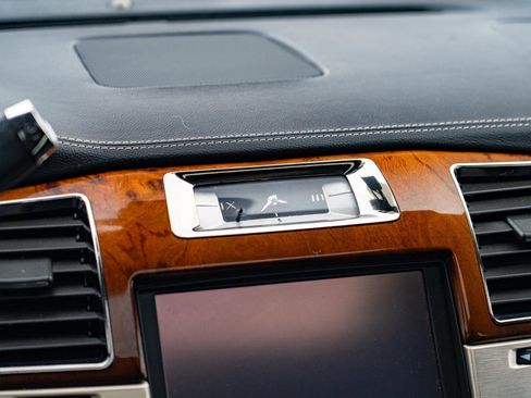 Used 2014 Cadillac Escalade Platinum image 15