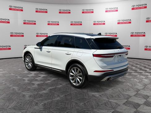 Used 2022 Lincoln Corsair AWD w/ Premium Package image 5