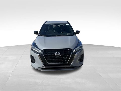 Used 2023 Nissan Kicks SR image 7