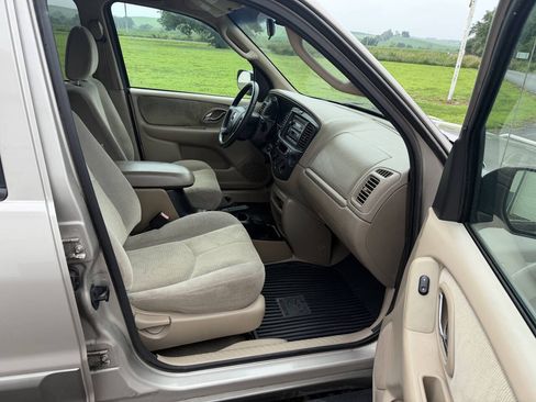 Used 2002 MAZDA Tribute LX AWD/4WD image 14