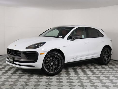 Certified 2026 Porsche Macan Turbo AWD/4WD image 35