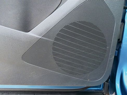 Used 2017 Volkswagen Tiguan Limited image 23