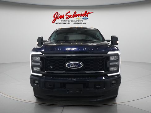 Used 2023 Ford F250 XLT w/ XLT Premium Package AWD/4WD image 3