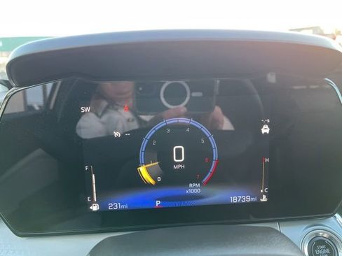 Used 2025 Chevrolet Trax LT w/ LT Convenience Package image 33