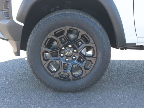New 2026 Chevrolet Colorado Trail Boss AWD/4WD image 18