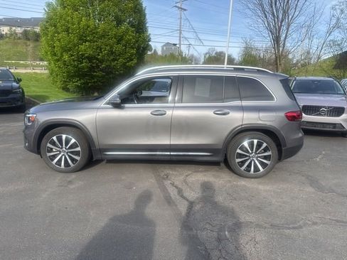 Used 2021 Mercedes-Benz GLB 250 4MATIC image 3