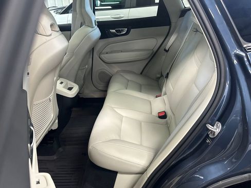 Used 2024 Volvo XC60 B5 Plus w/ Climate Package AWD/4WD image 28