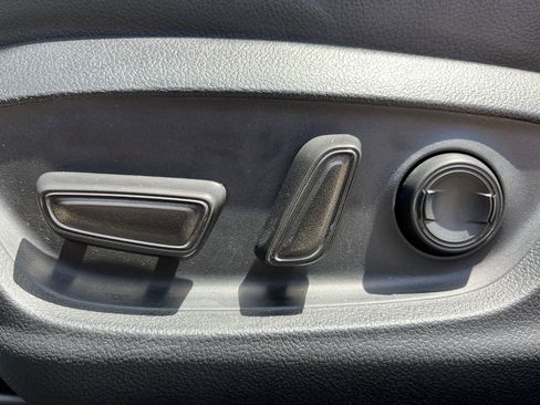 Used 2024 Toyota Camry SE FWD image 23