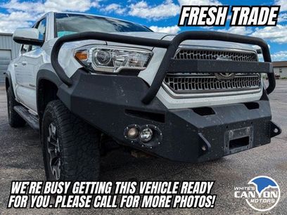 Used 2017 Toyota Tacoma TRD Off-Road w/ Tow Package (A/T)