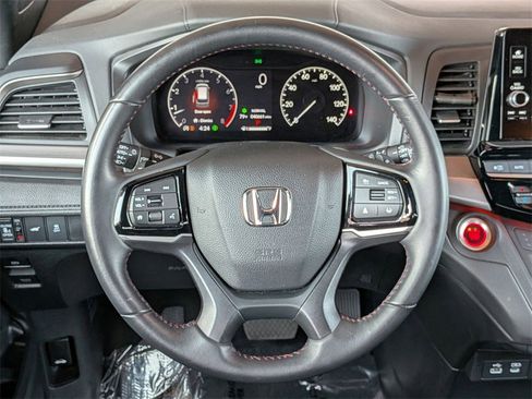 Used 2025 Honda Odyssey Sport-L image 22