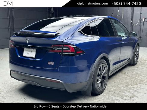 Used 2022 Tesla Model X Plaid image 6