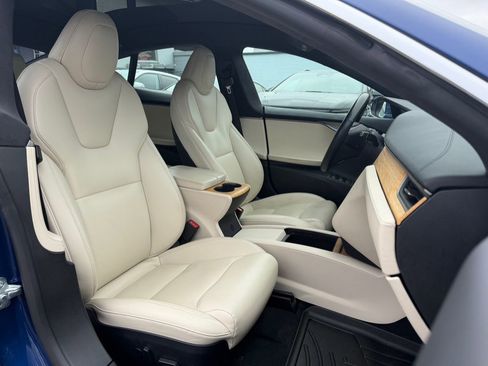 Used 2020 Tesla Model S Long Range Plus image 31