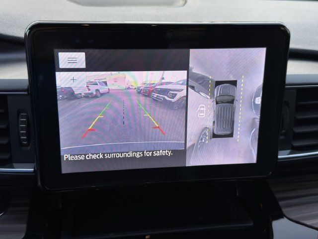Used 2022 Ford Explorer Limited w/ Equipment Group 301A RWD image 19