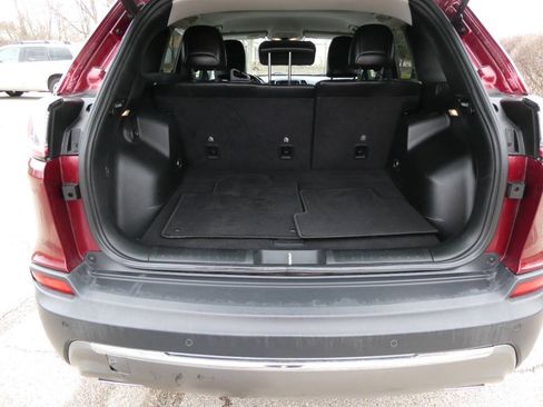 Used 2019 Jeep Cherokee Limited AWD/4WD image 23
