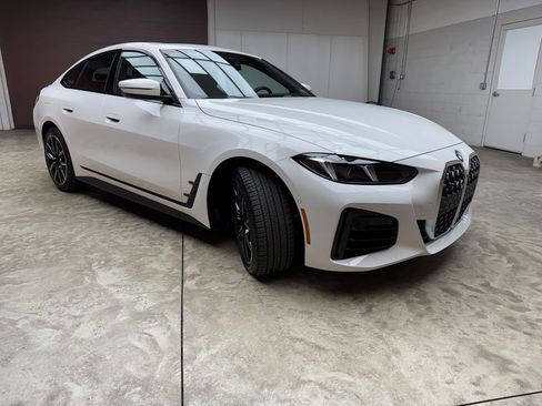 Used 2026 BMW 430i xDrive w/ M Sport Package AWD/4WD image 7