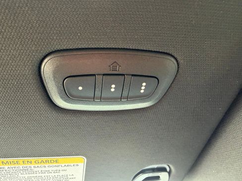 Used 2025 RAM 1500 Limited AWD/4WD image 36