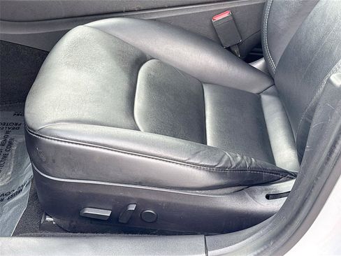 Used 2020 Tesla Model 3 RWD image 19
