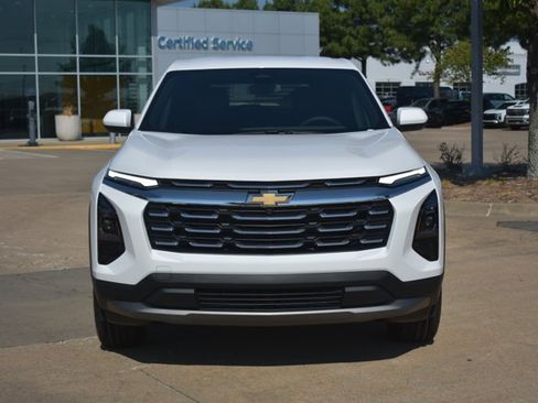 New 2027 Chevrolet Equinox LT FWD image 2
