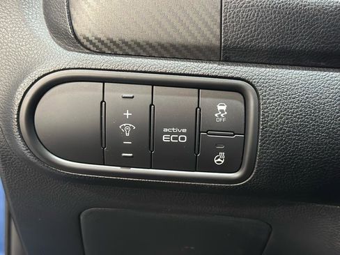 Used 2015 Kia Forte Koup SX w/ SX Premium Package image 29