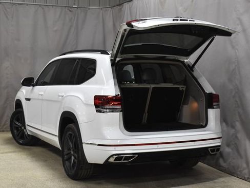 Used 2021 Volkswagen Atlas SE image 37