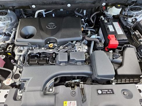 Used 2024 Toyota RAV4 XLE FWD image 34