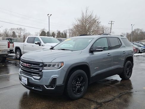 Certified 2023 GMC Acadia AT4 image 5