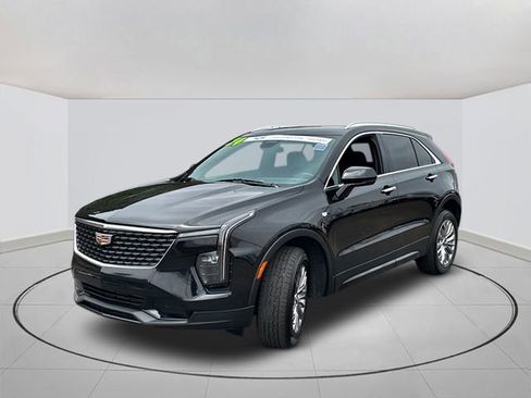 Certified 2024 Cadillac XT4 Premium Luxury FWD image 10