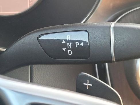 Used 2022 Mercedes-Benz GLC 300 4MATIC image 26