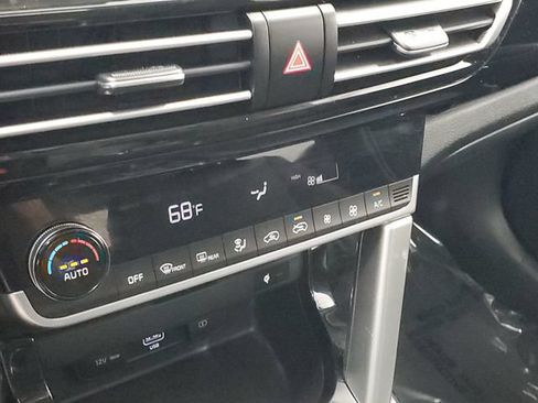 Used 2022 Kia Seltos EX AWD/4WD image 24
