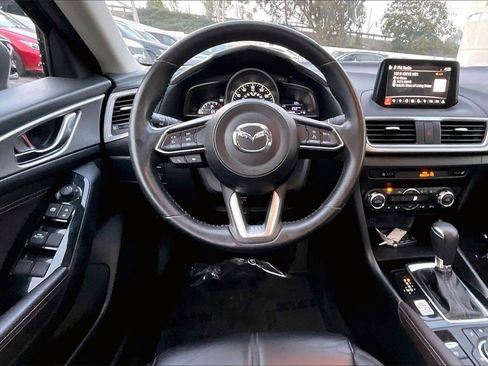 Used 2017 MAZDA MAZDA3 Touring image 7