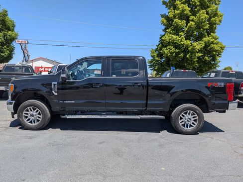Used 2018 Ford F350 Lariat w/ Lariat Ultimate Package AWD/4WD image 9