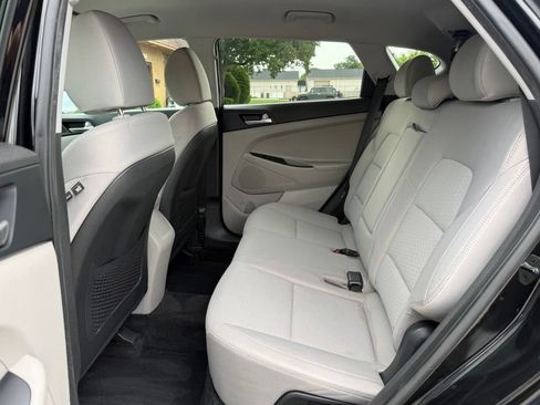 Used 2021 Hyundai Tucson Value FWD image 16