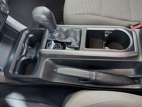 Used 2022 Toyota Tacoma SR5 image 18