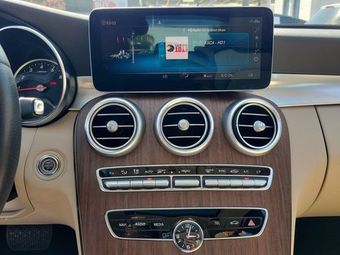 Used 2020 Mercedes-Benz C 300 Sedan image 27