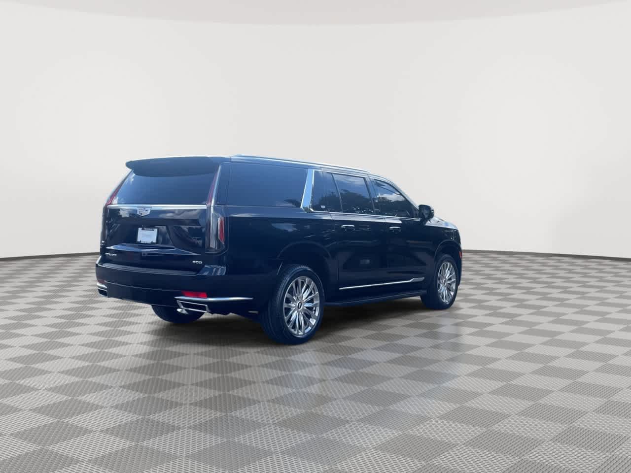 Used 2021 Cadillac Escalade ESV Premium Luxury AWD/4WD image 8