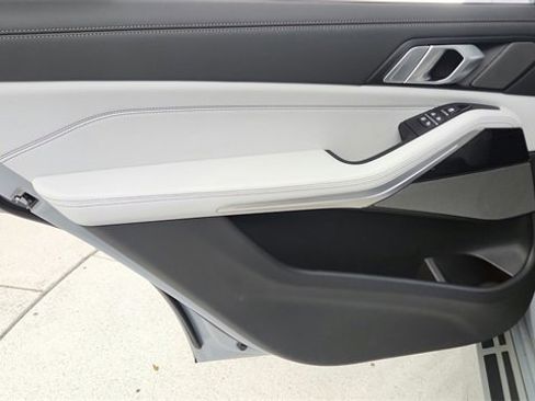 Used 2026 BMW X7 xDrive40i image 59