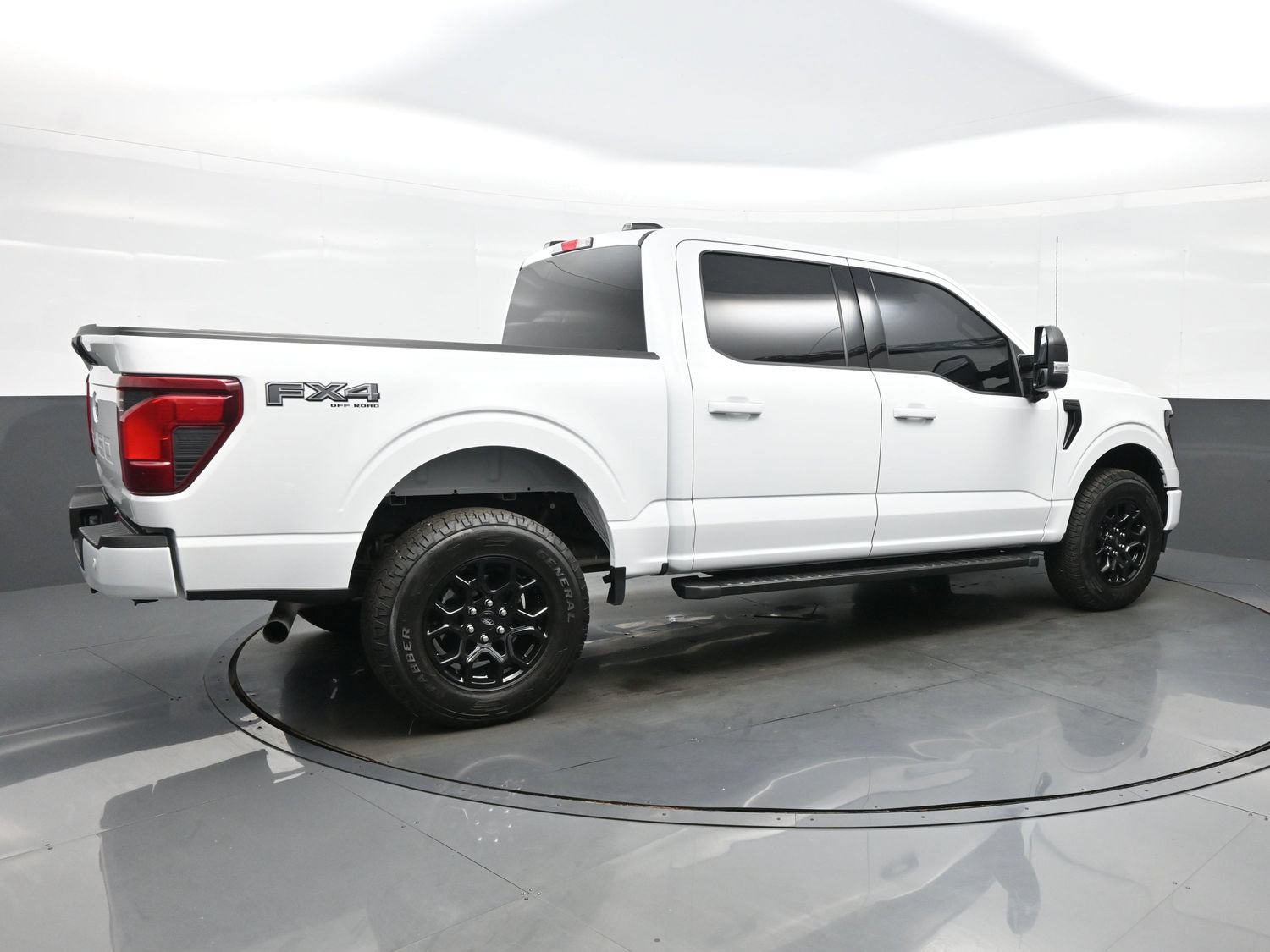 Used 2024 Ford F150 XLT w/ FX4 Off-Road Package AWD/4WD image 6