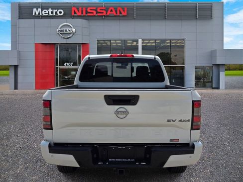Used 2024 Nissan Frontier SV w/ SV Convenience Package AWD/4WD image 6