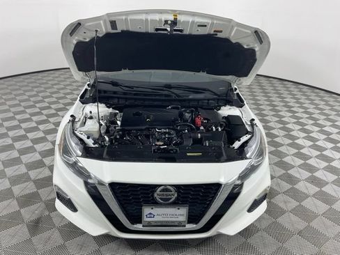 Used 2019 Nissan Altima 2.5 S FWD image 16
