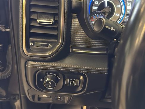Used 2021 RAM 1500 Limited image 31