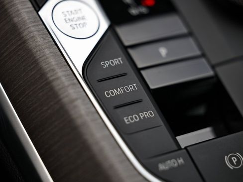 Used 2025 BMW 430i xDrive Coupe w/ M Sport Package image 38