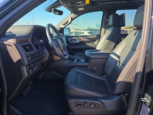 Used 2021 Chevrolet Tahoe High Country w/ Premium Package image 9