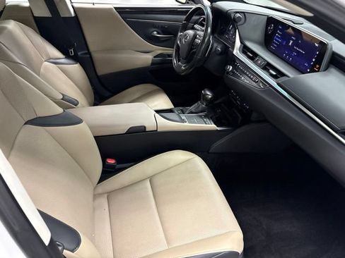 Used 2021 Lexus ES 250 w/ Premium Package AWD/4WD image 9
