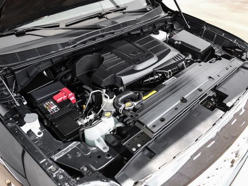 Used 2022 Nissan Titan SV w/ Accessory Utility Package AWD/4WD image 50