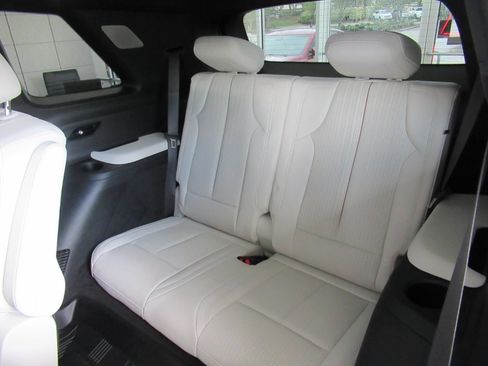 New 2027 Cadillac Vistiq Sport AWD/4WD image 19